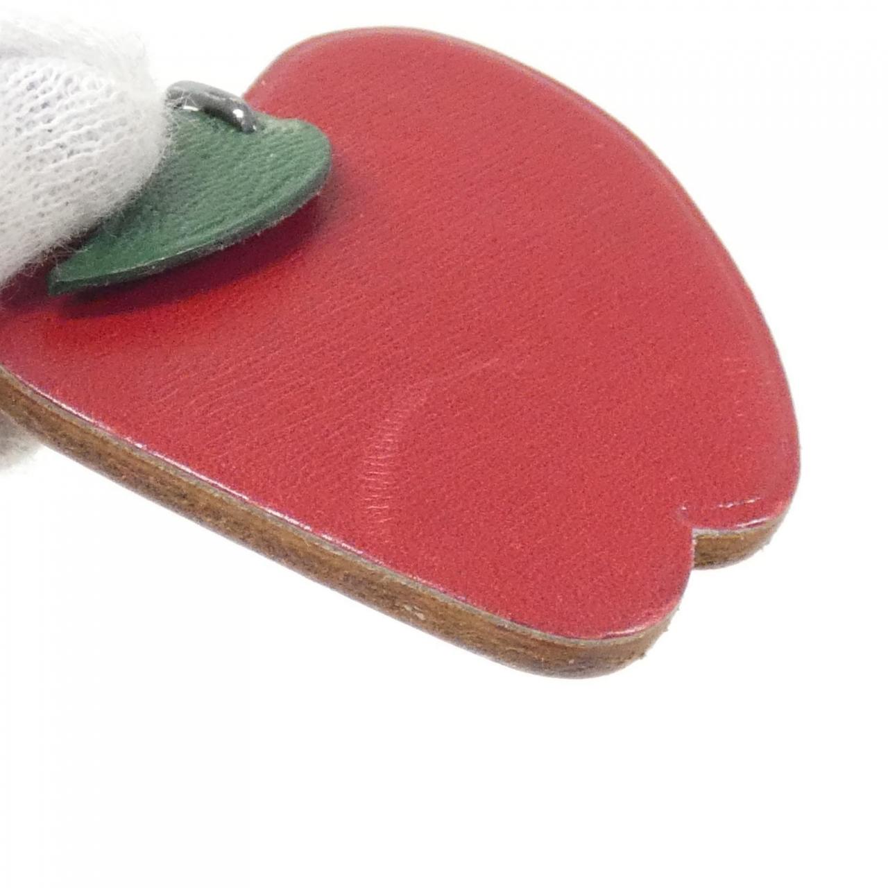 エルメス POMME フルーツ ポルト クレ 027890CA キーホルダー