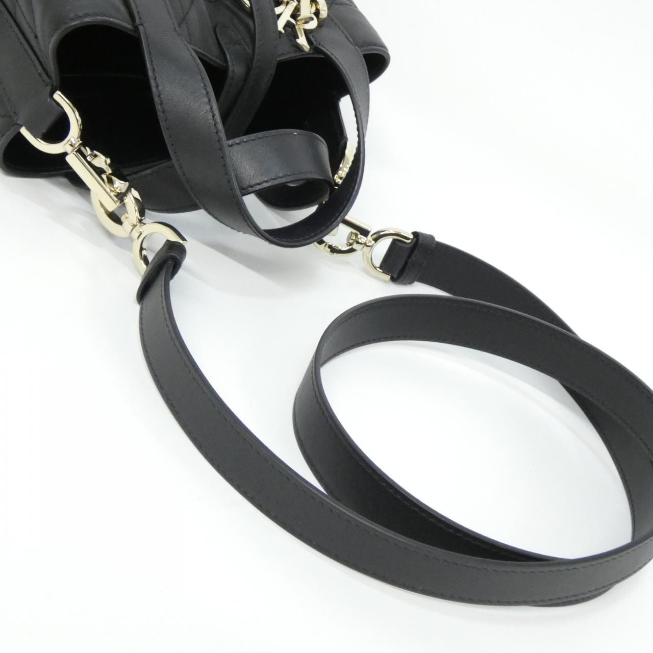 クリスチャンディオール DIOR TOUJOURS VERTICAL TOTE NANO S6100OSNW バッグ