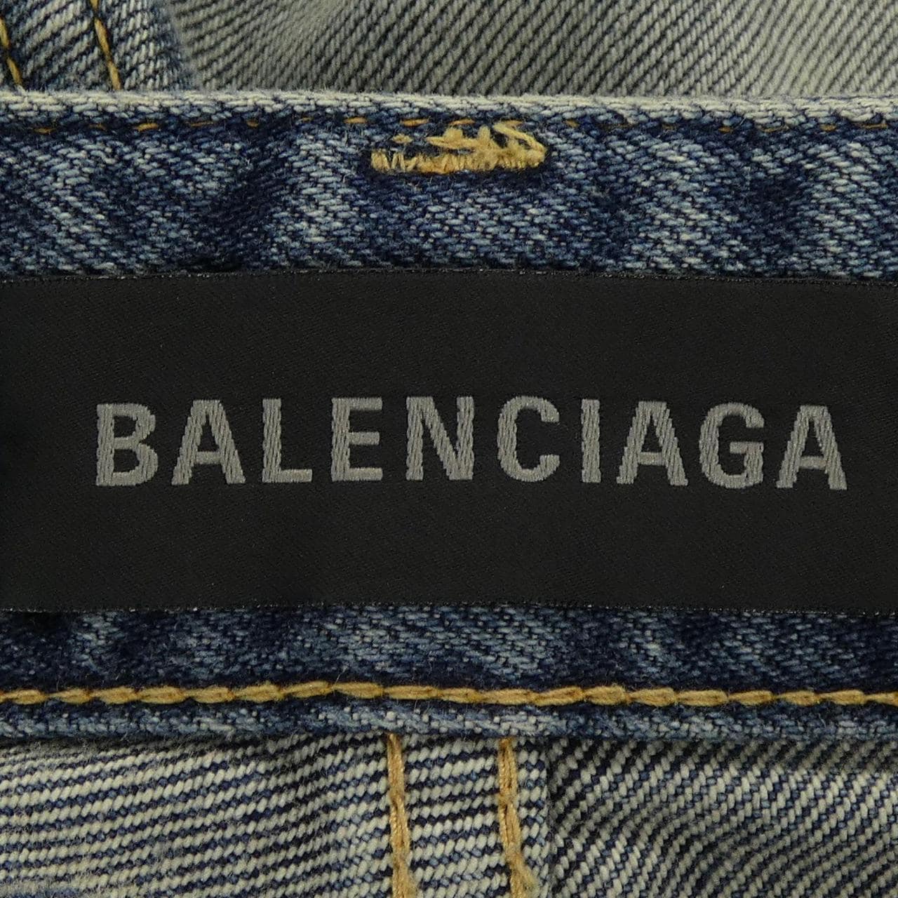 バレンシアガ BALENCIAGA 745094 TNW01 ジーンズ