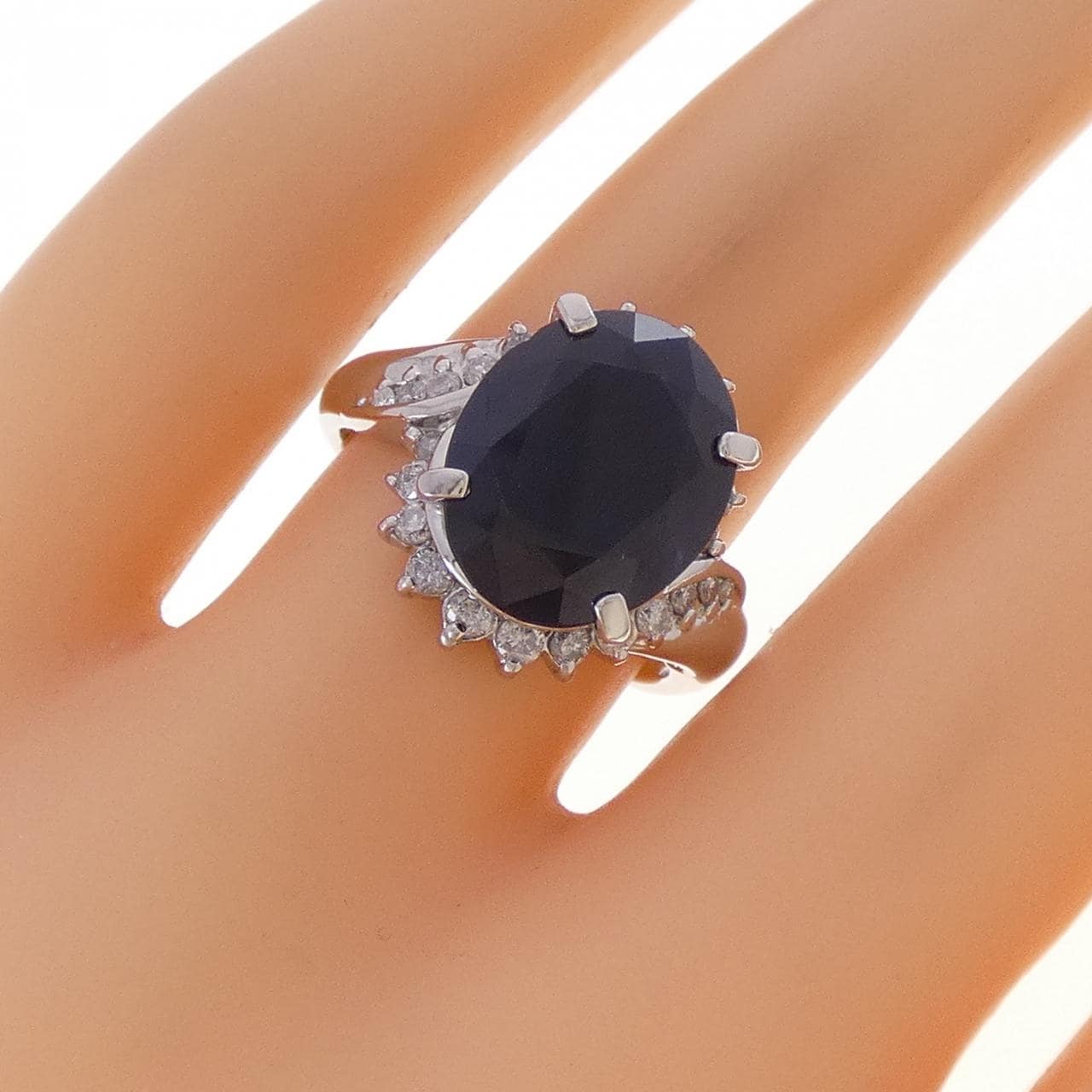 PT900 サファイヤ リング 5.843CT