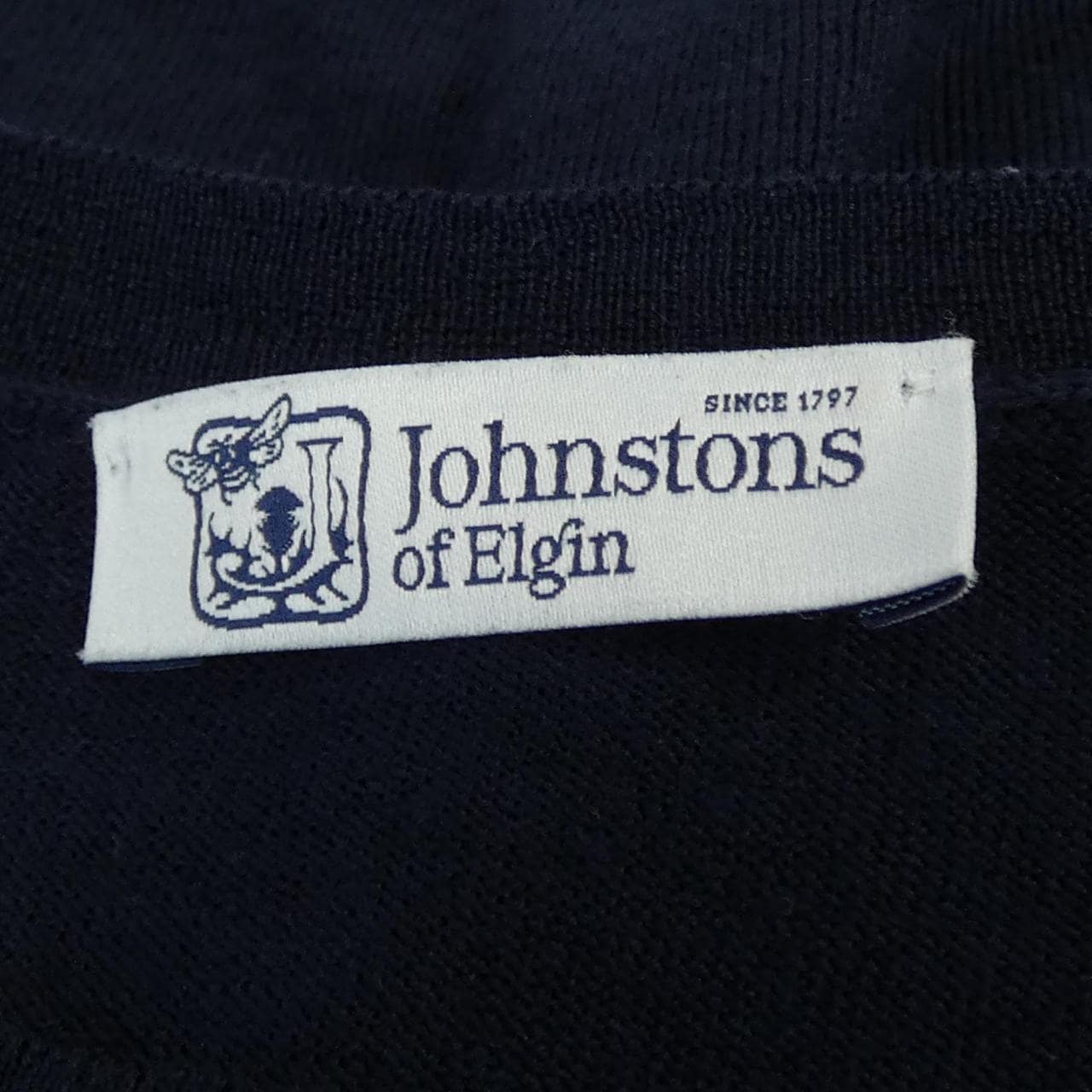 ジョンストンズ JOHNSTONS OF ELGIN ニット