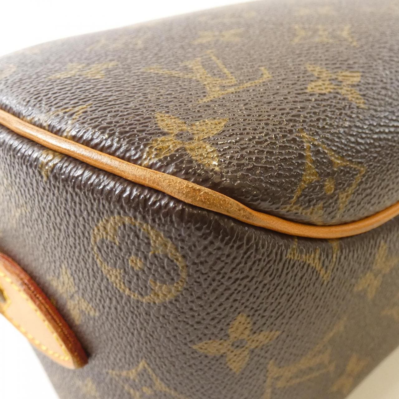 Monogram Blois M51221 Shoulder Bag