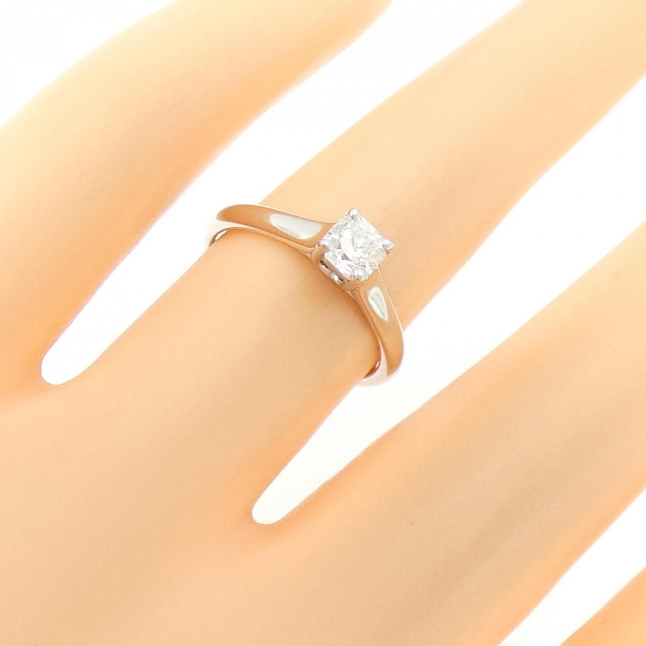 ティファニー ルシダ リング 0.35CT E VVS1