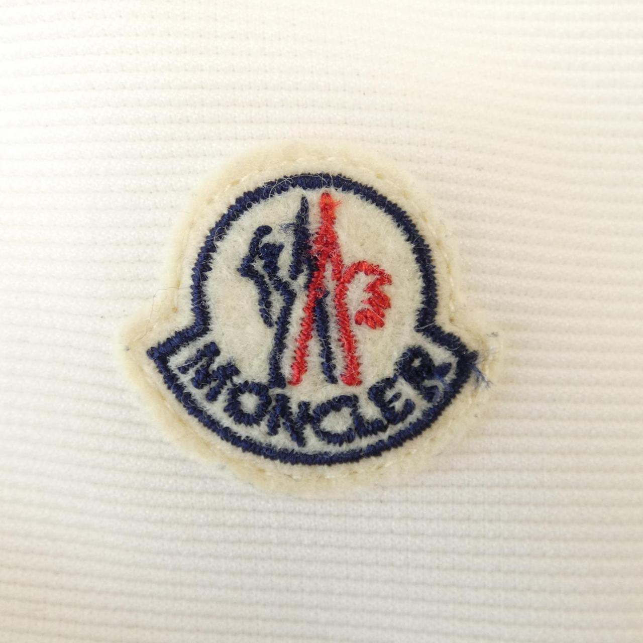 モンクレール MONCLER ダウンジャケット