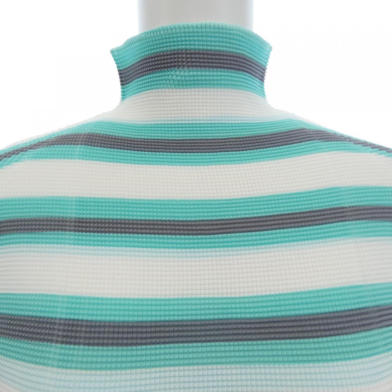 イッセイミヤケ ISSEY MIYAKE MM02FT938 トップス