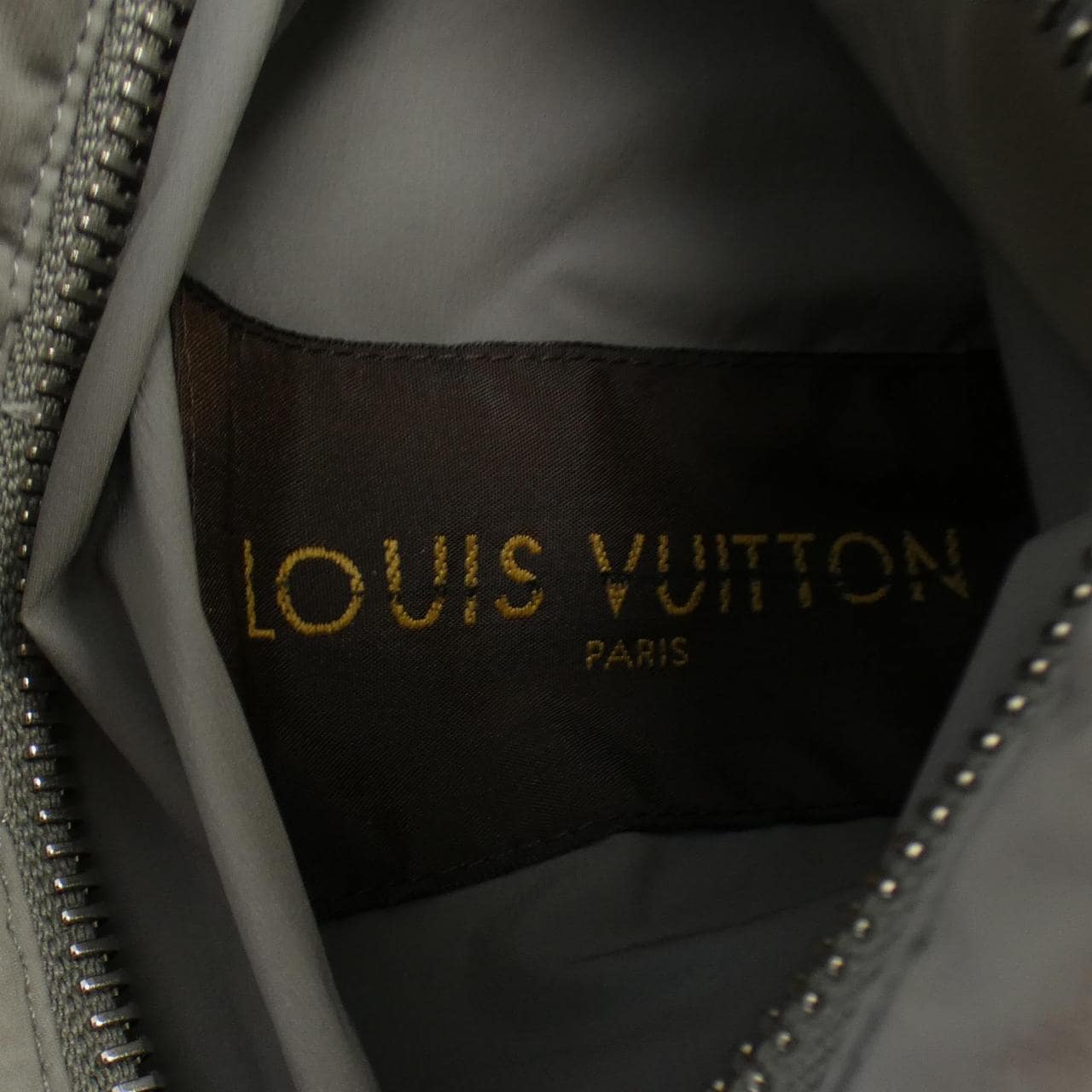 LOUIS VUITTON LOUIS VUITTON Down Best