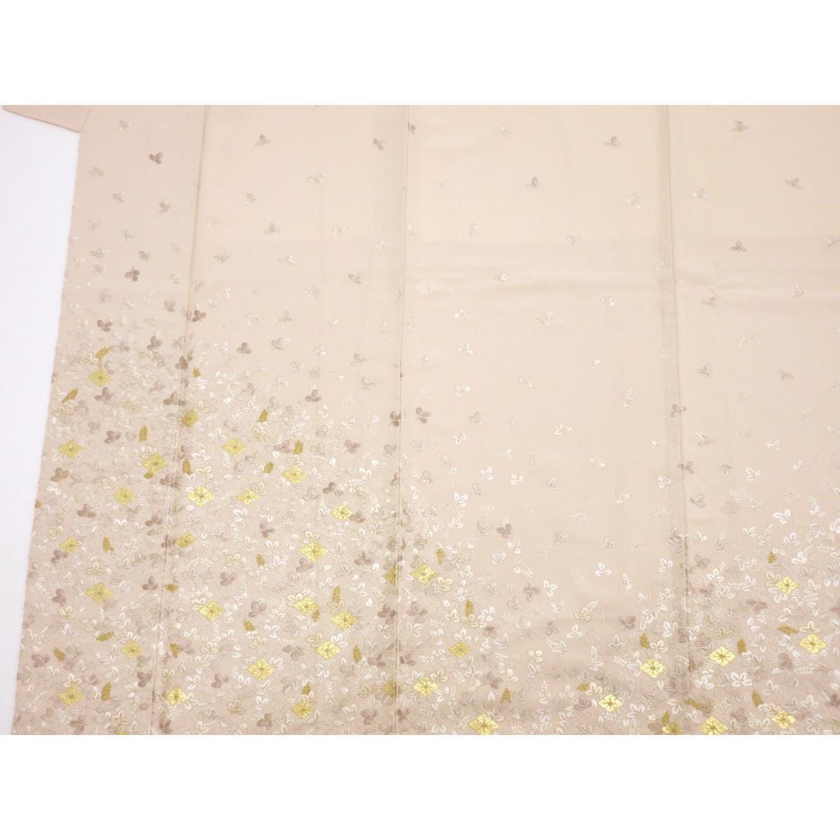 訪問着　刺繍加工