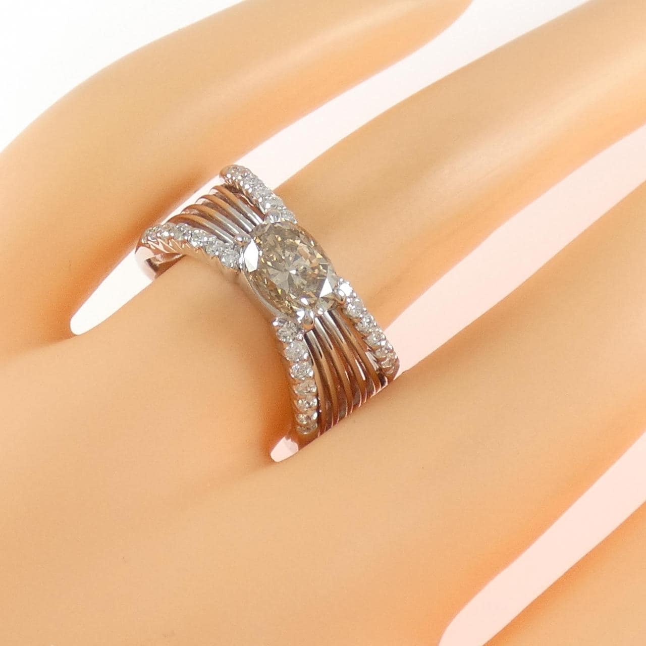 PT900鑽石戒指，1.44克拉