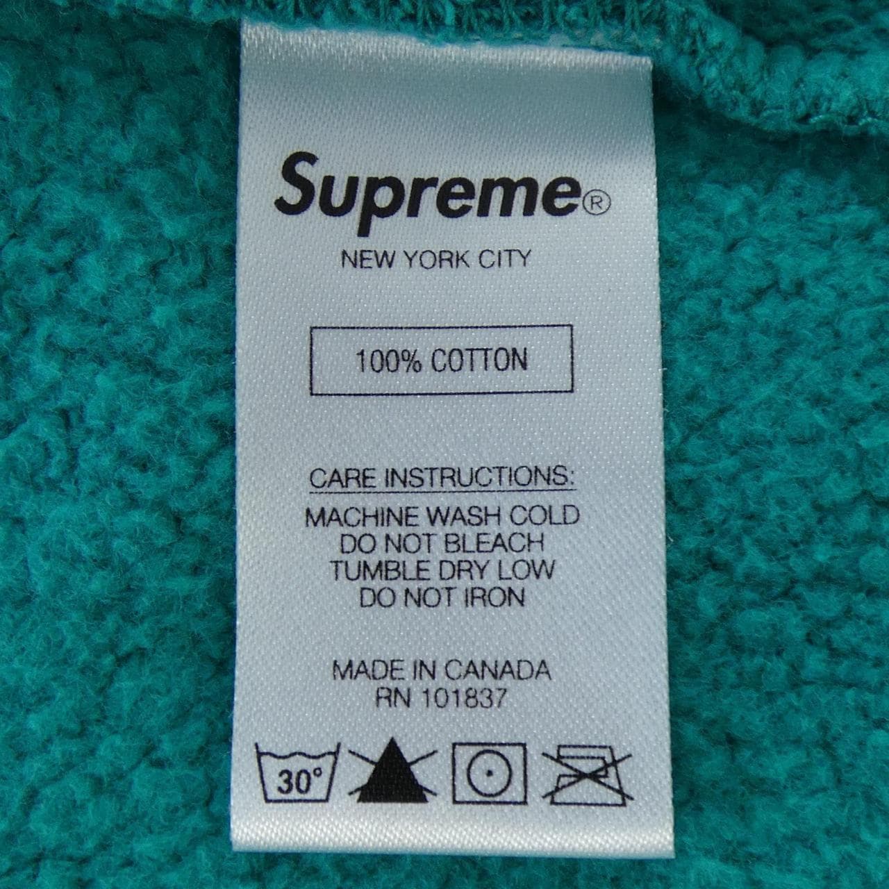 シュプリーム SUPREME パーカー