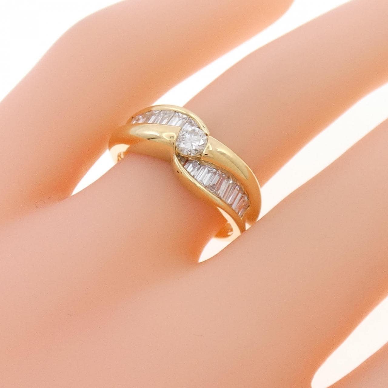 18KYG ダイヤモンド リング 0.91CT