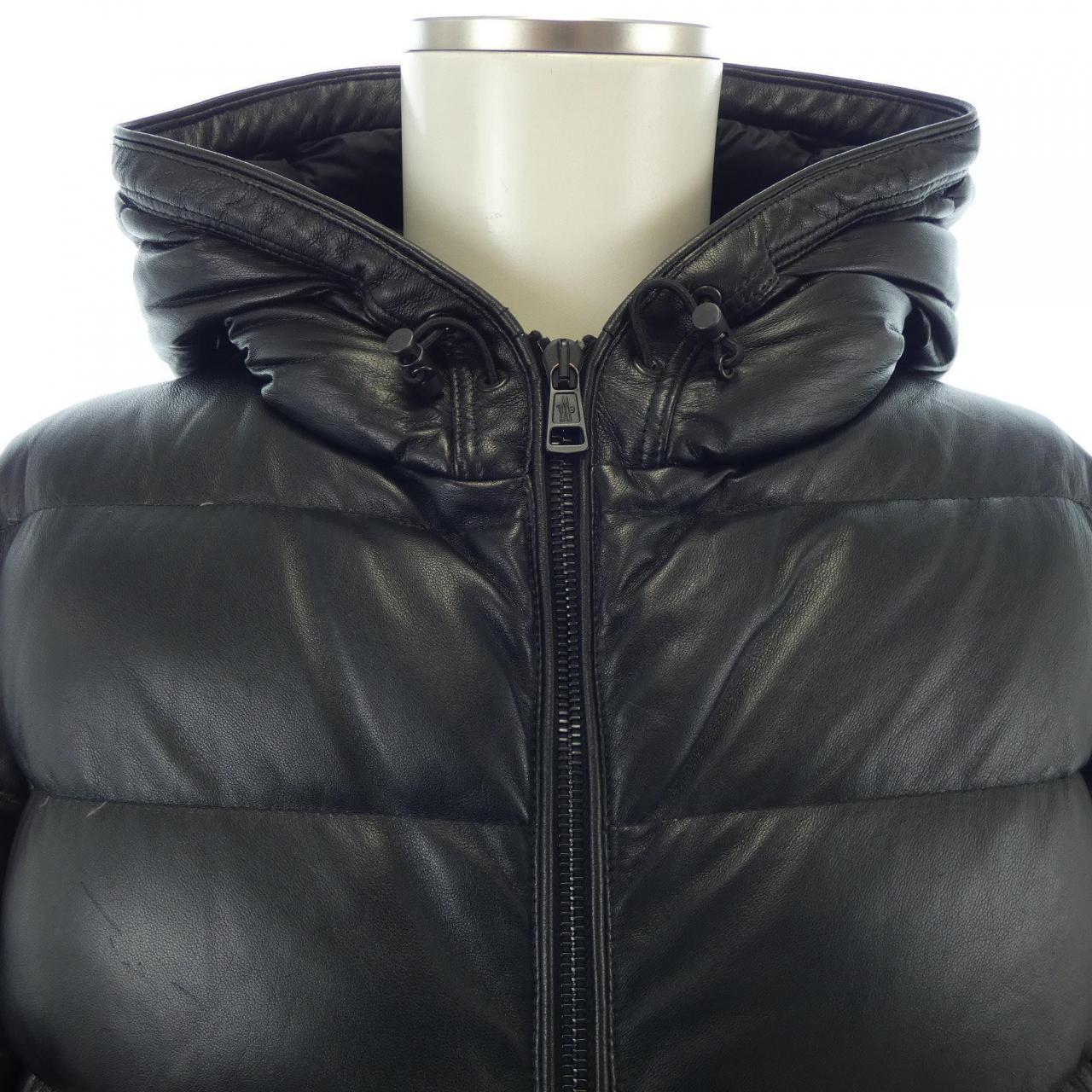 モンクレール MONCLER ダウンジャケット