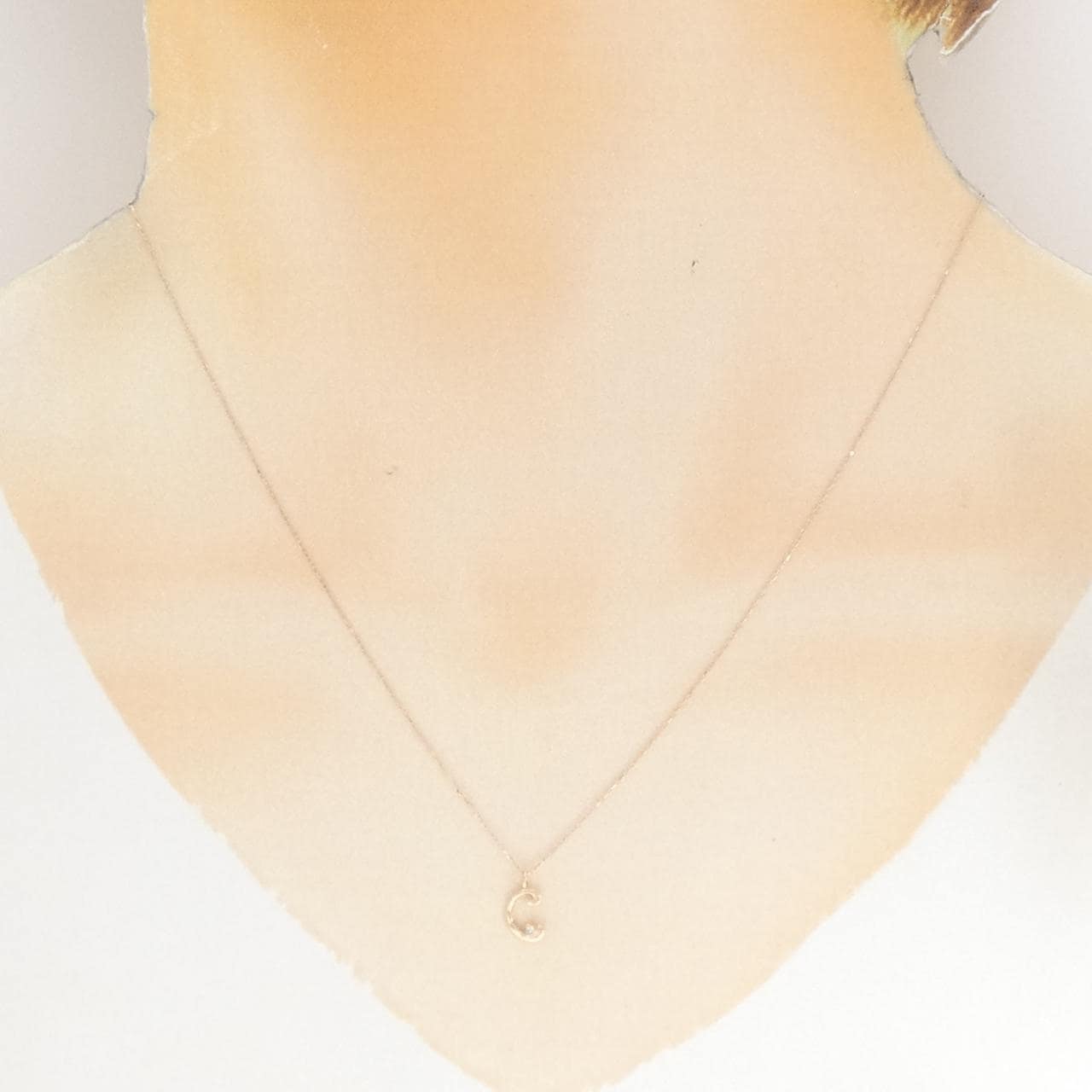 K10PG イニシャルC ダイヤモンド ネックレス 0.01CT