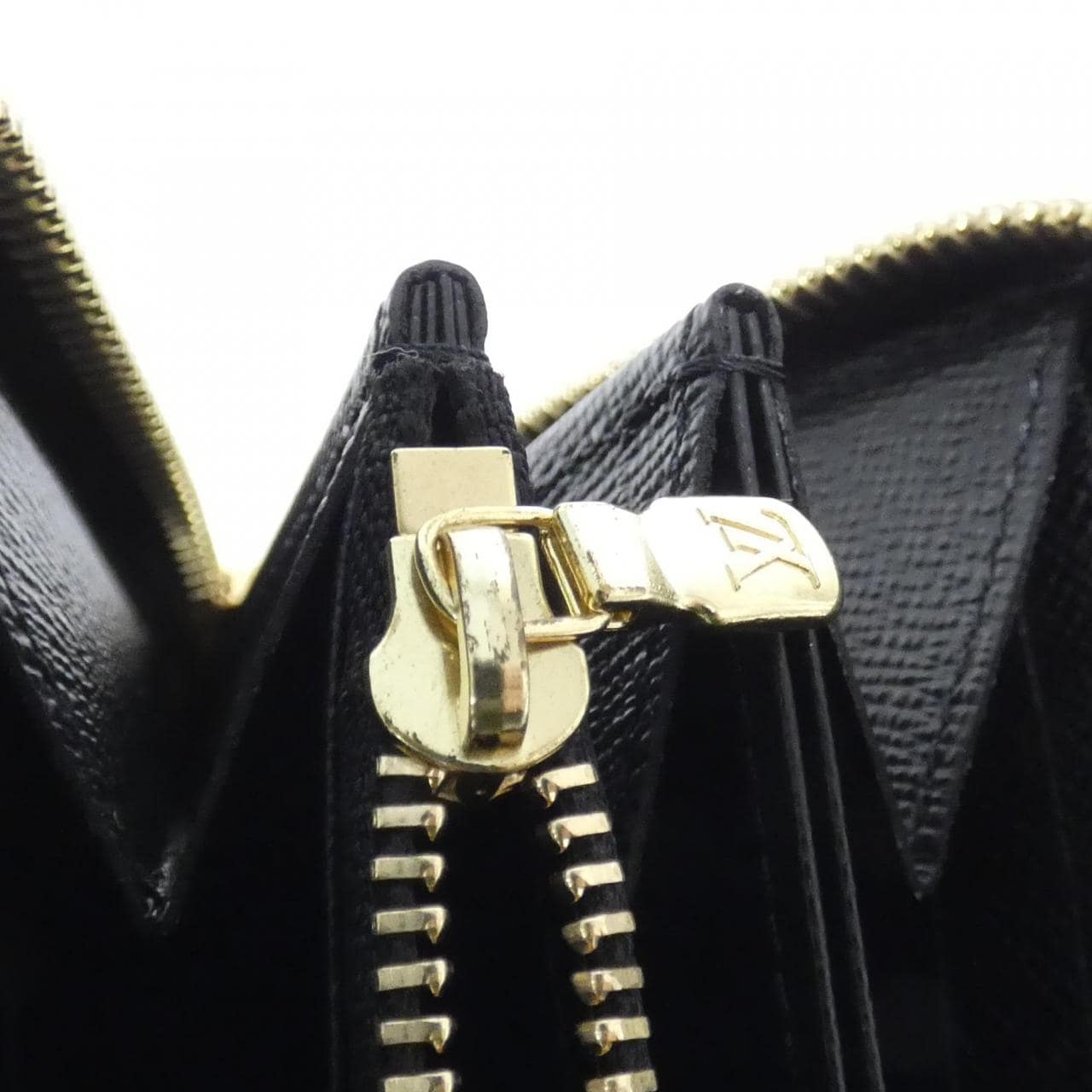 ルイヴィトン モノグラム リバース ジッピー ウォレット M82444 財布