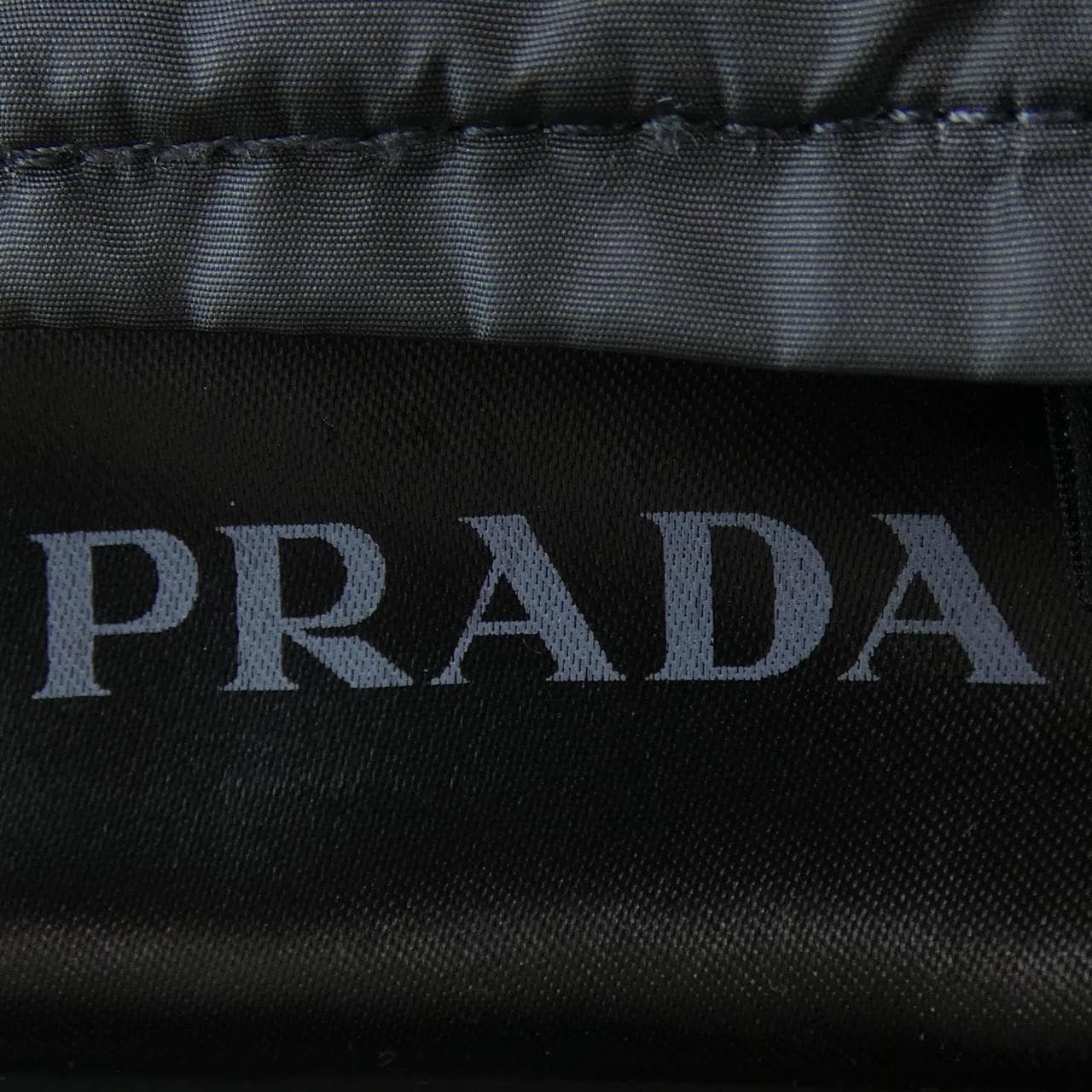 プラダ PRADA ベスト