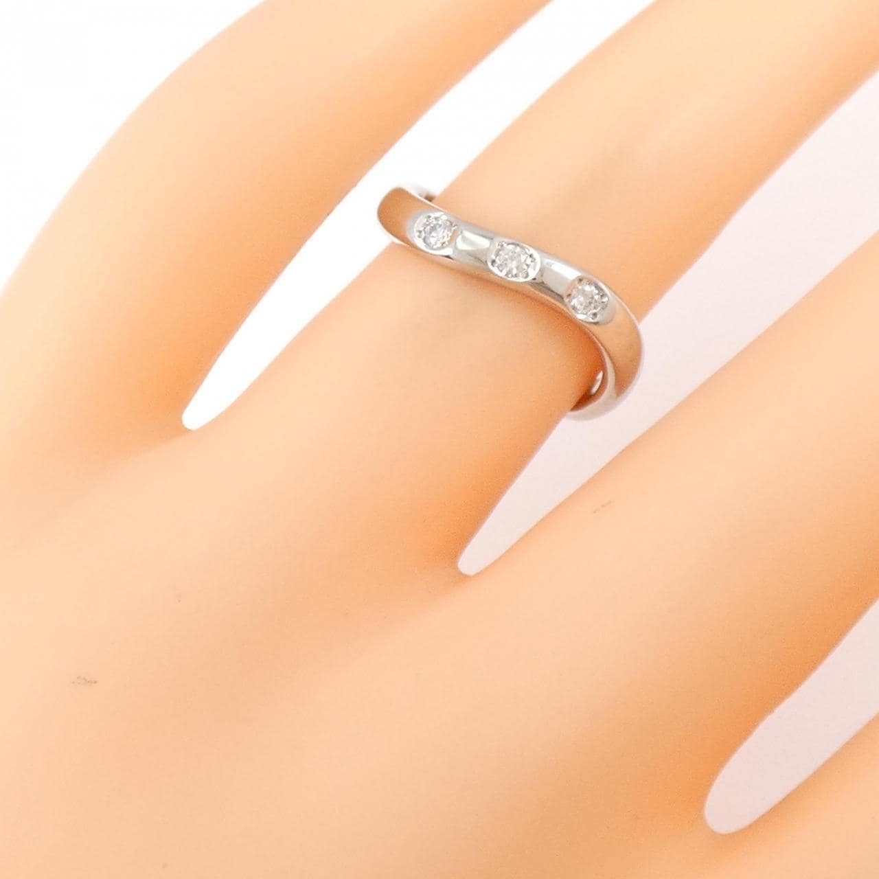 MIKIMOTO Diamond ring 0.05CT