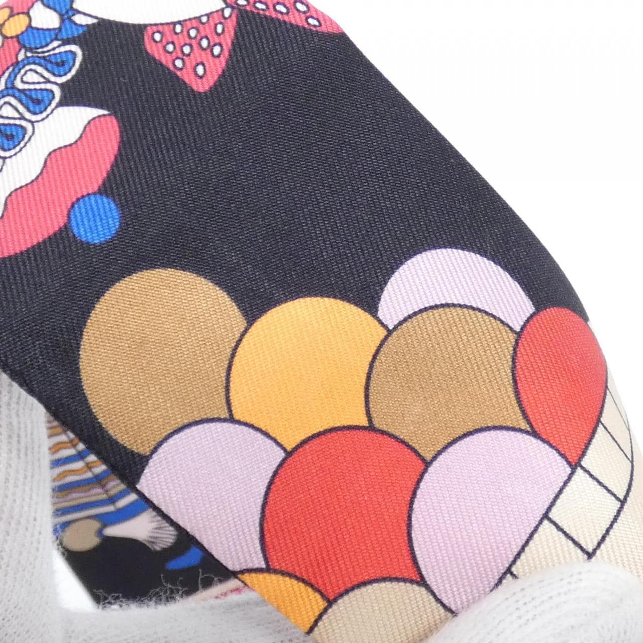 エルメス LA PATISSERIE FRANCAISE ツイリー チャーム 853336S スカーフ