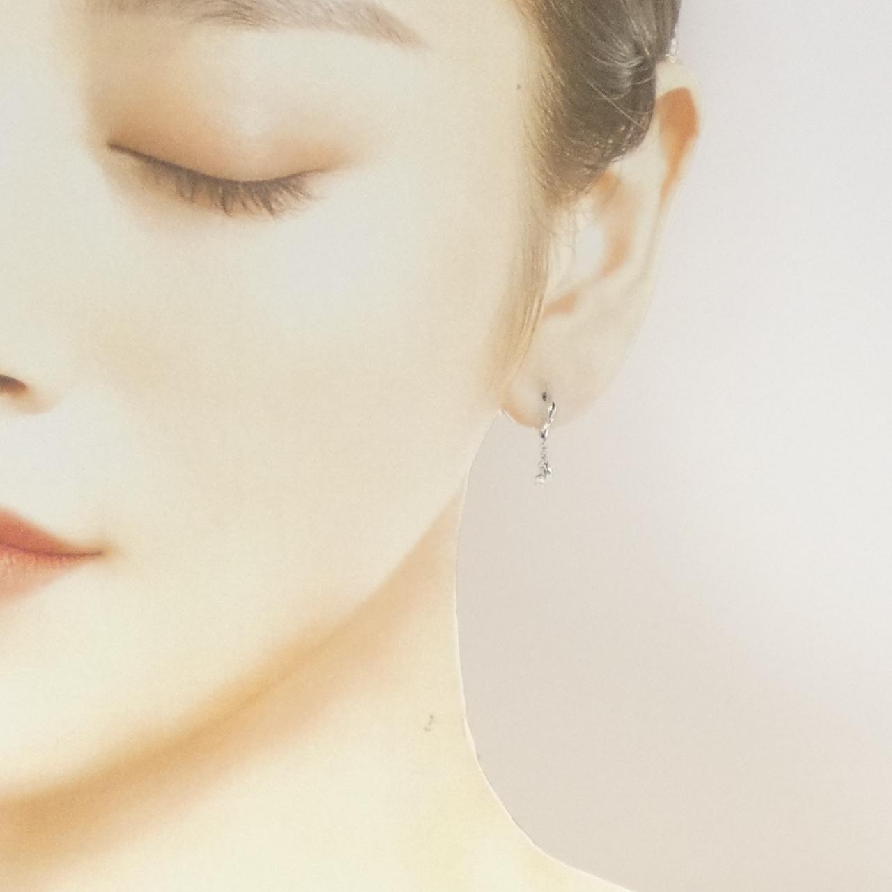 PT900 ダイヤモンド ピアス 0.06CT