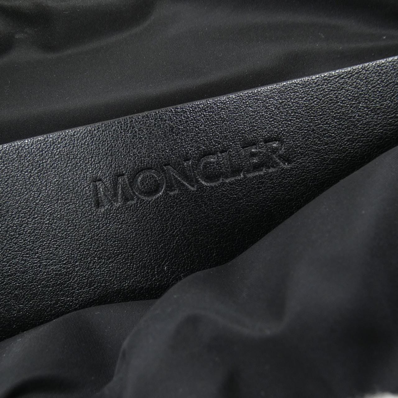 モンクレール MONCLER F109A5M50000 BAG