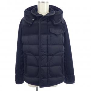 モンクレール MONCLER ダウンジャケット