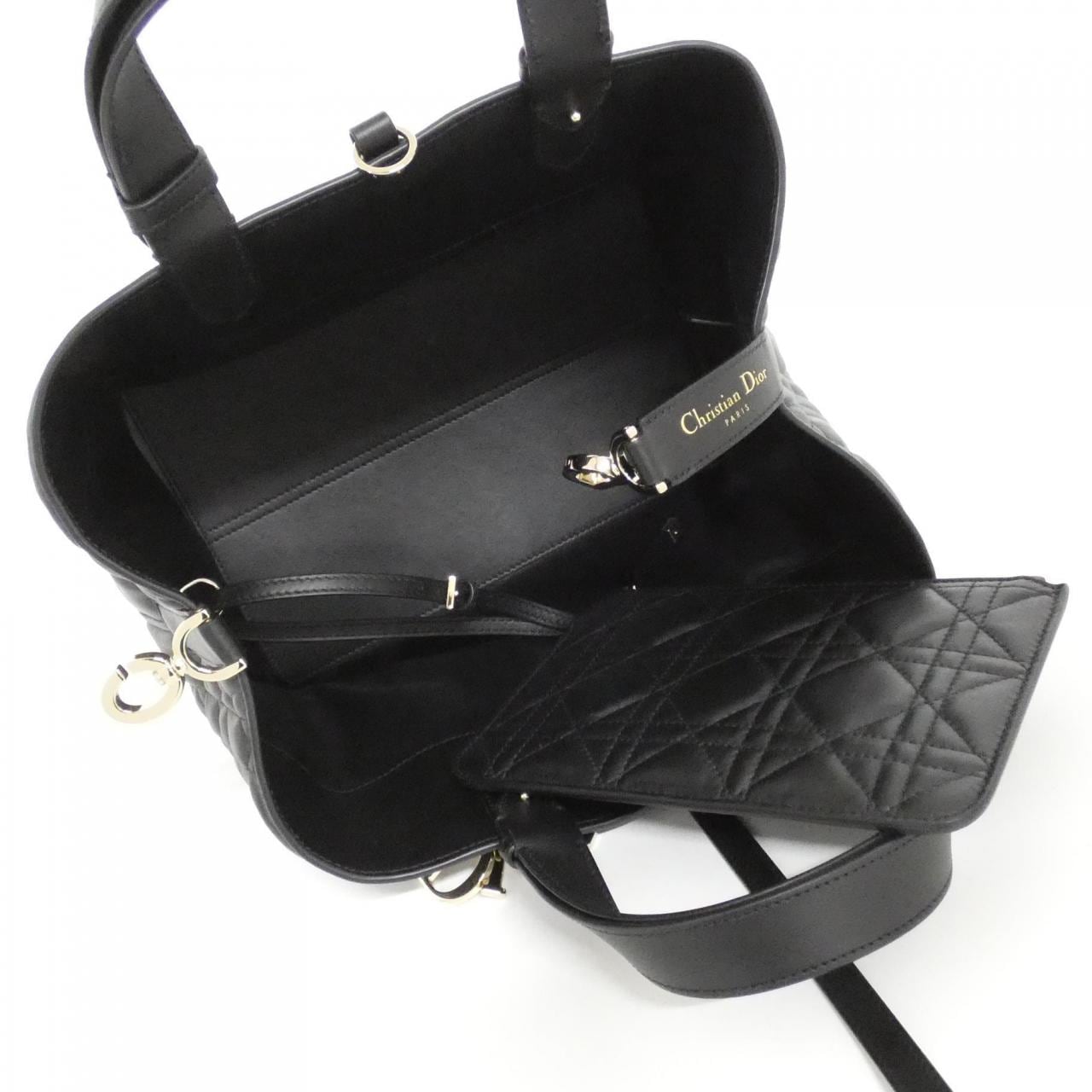 【未使用品】クリスチャンディオール ディオール トゥジュール ミディアム M2821OSNW バッグ