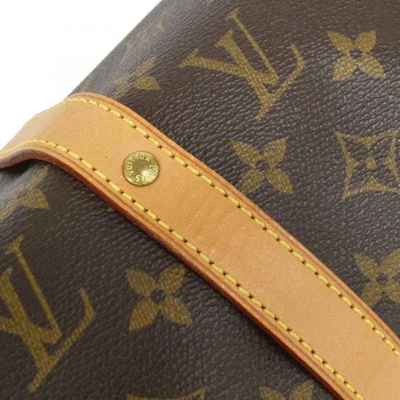 ルイヴィトン モノグラム ソミュール 30cm M42256 ショルダーバッグ