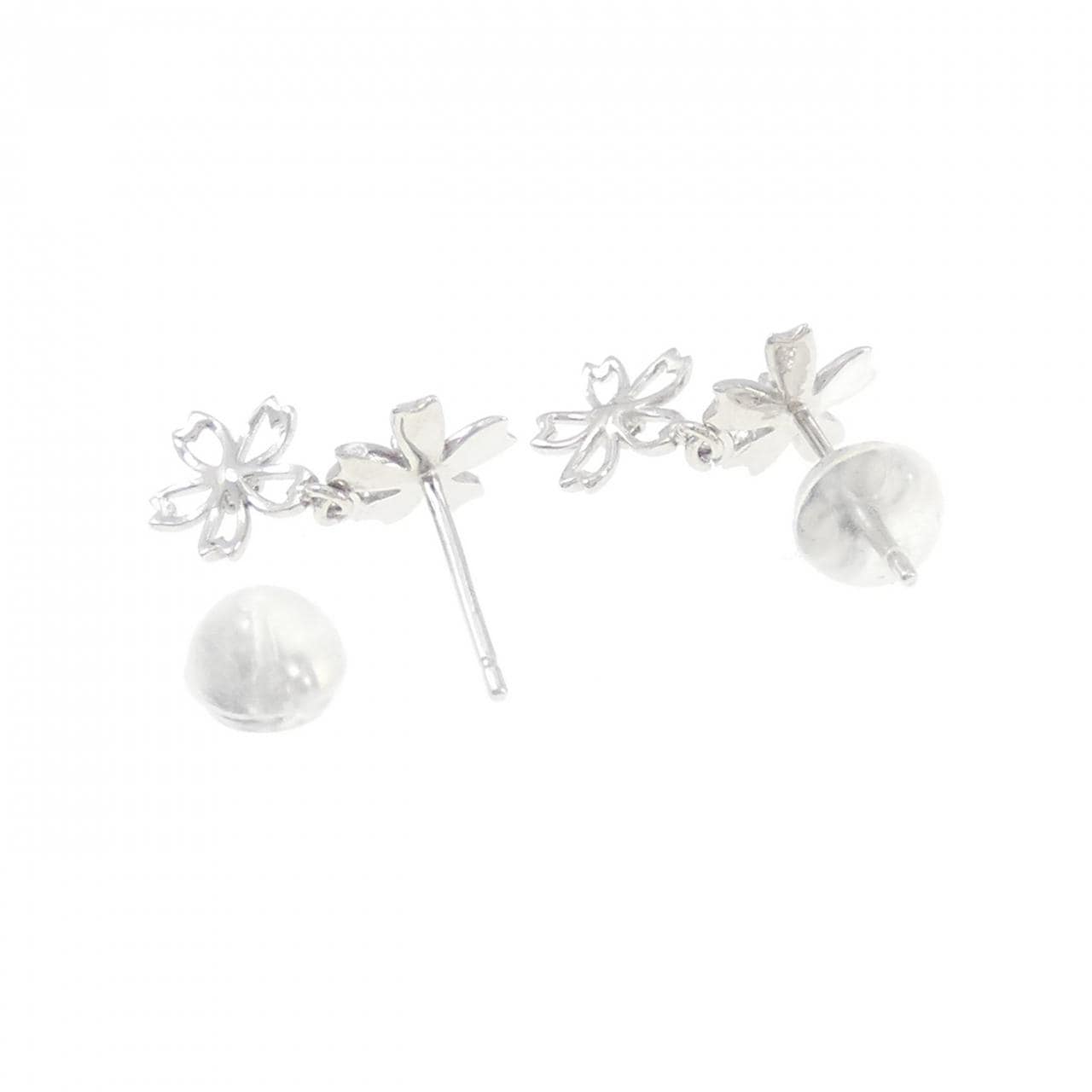 K14WG フラワー ダイヤモンド ピアス 0.04CT