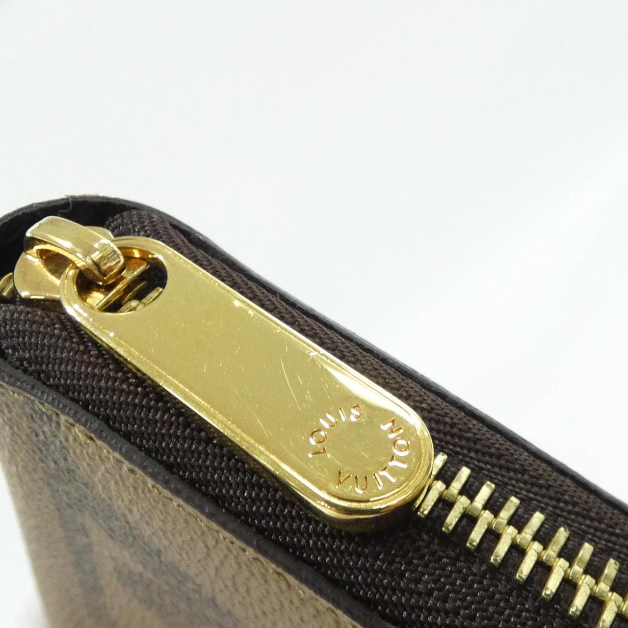 ルイヴィトン モノグラム ジャイアント ジッピー ウォレット M69353 財布