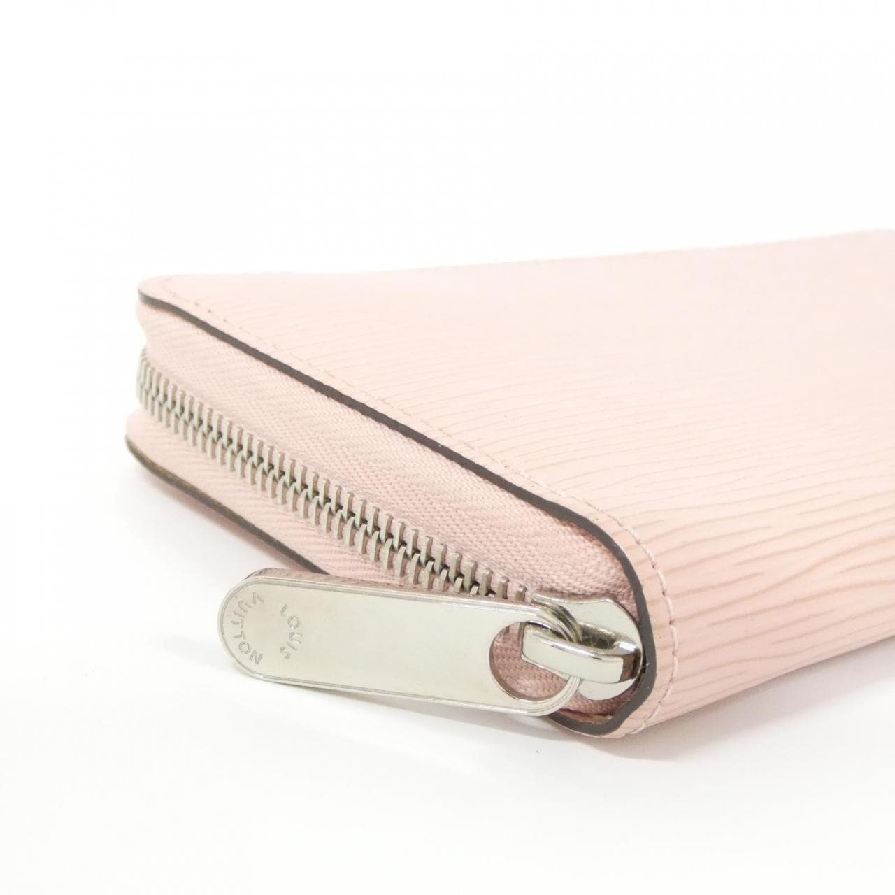 ルイヴィトン エピ ジッピー ウォレット M61863 財布