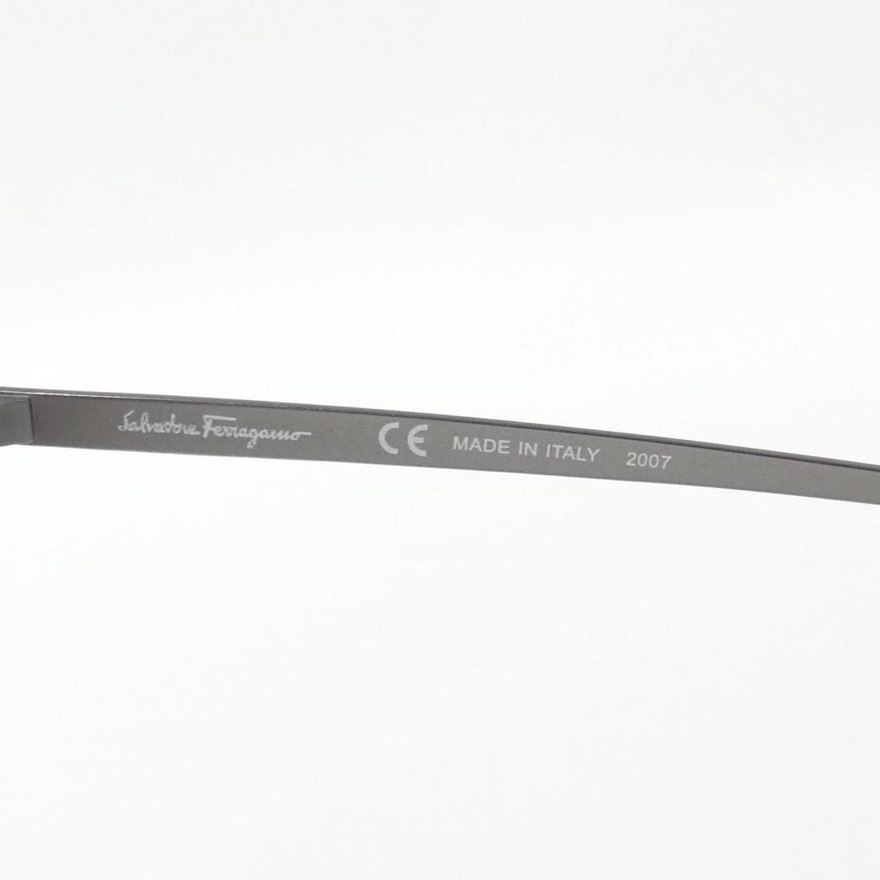 【新品】サルヴァトーレフェラガモ SF218S サングラス