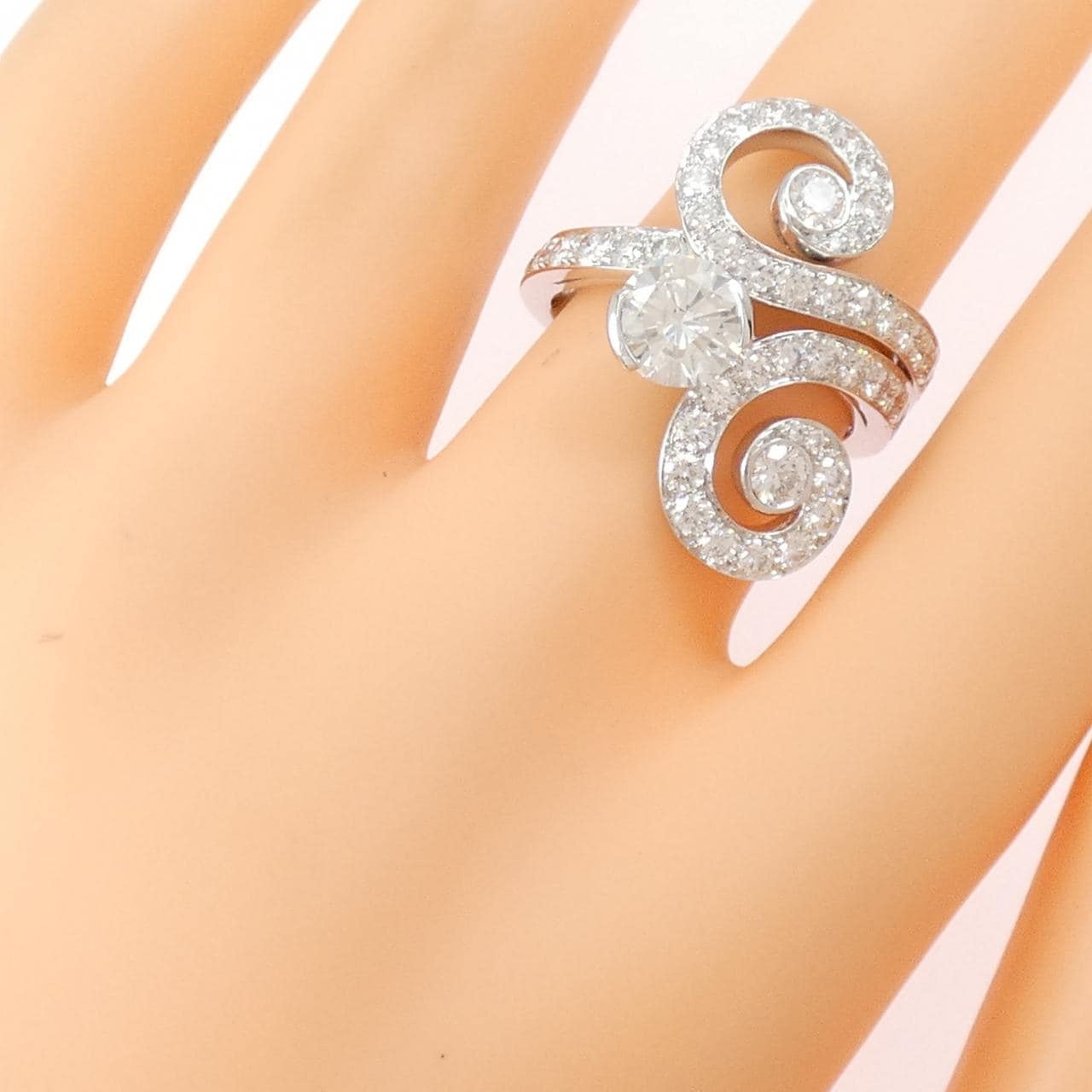 カルティエ アプサラ リング