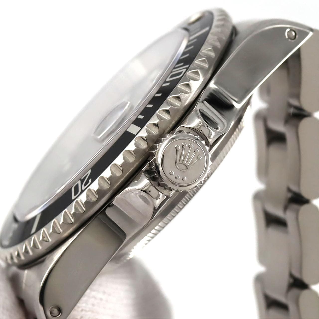 ロレックス サブマリーナーデイト 16610. SS 自動巻 A番