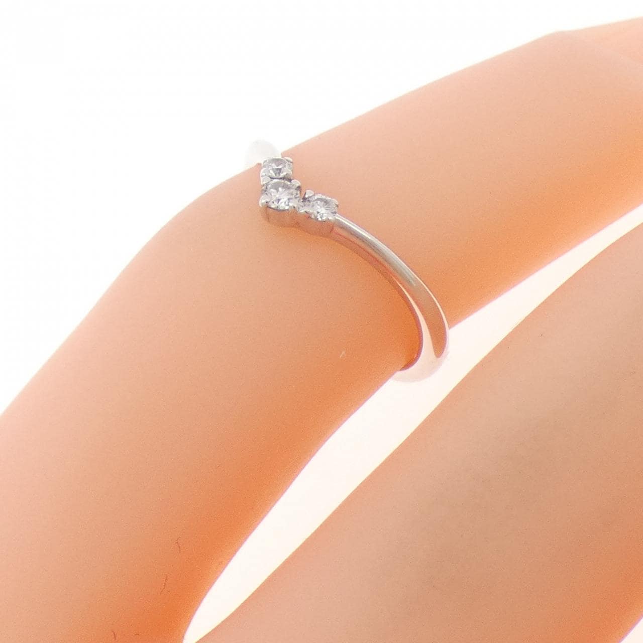 Ete鑽石尾戒0.04克拉