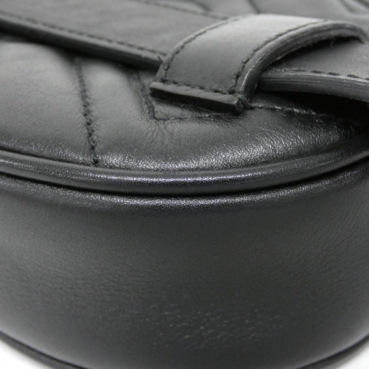 グッチ GG MARMONT 476434 DSVRT ウエストバッグ