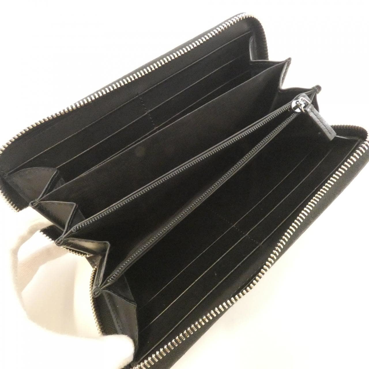 グッチ 575135 G2BAN 財布