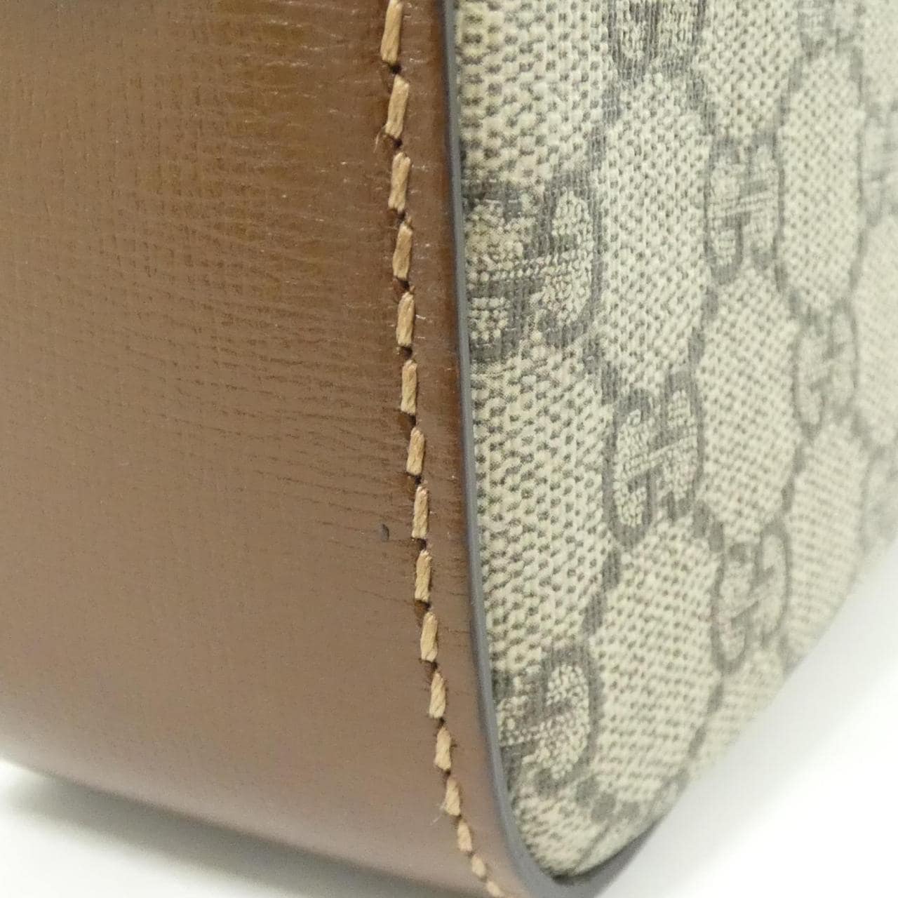 グッチ 675891 92THG ショルダーバッグ