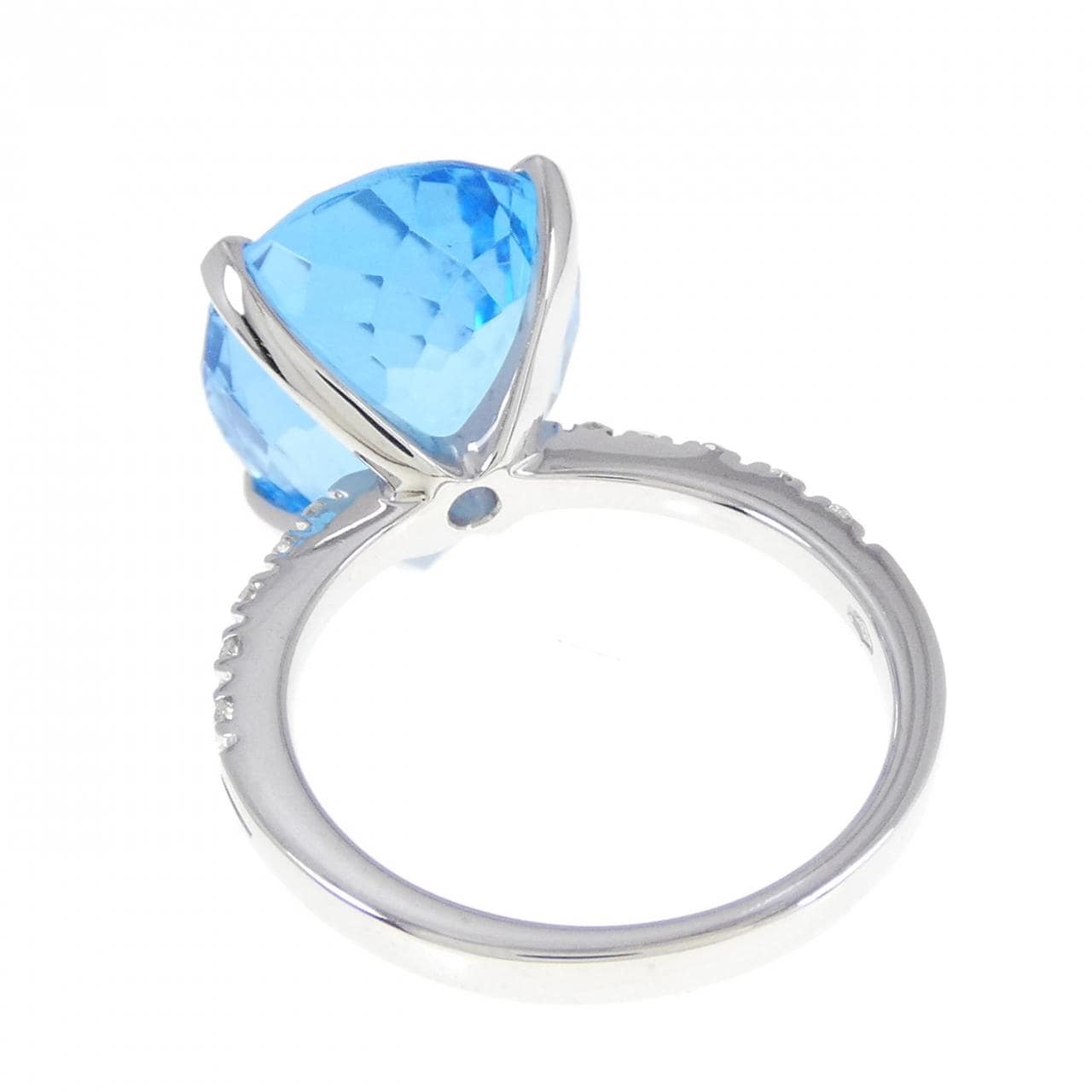 750WG blue Topaz ring