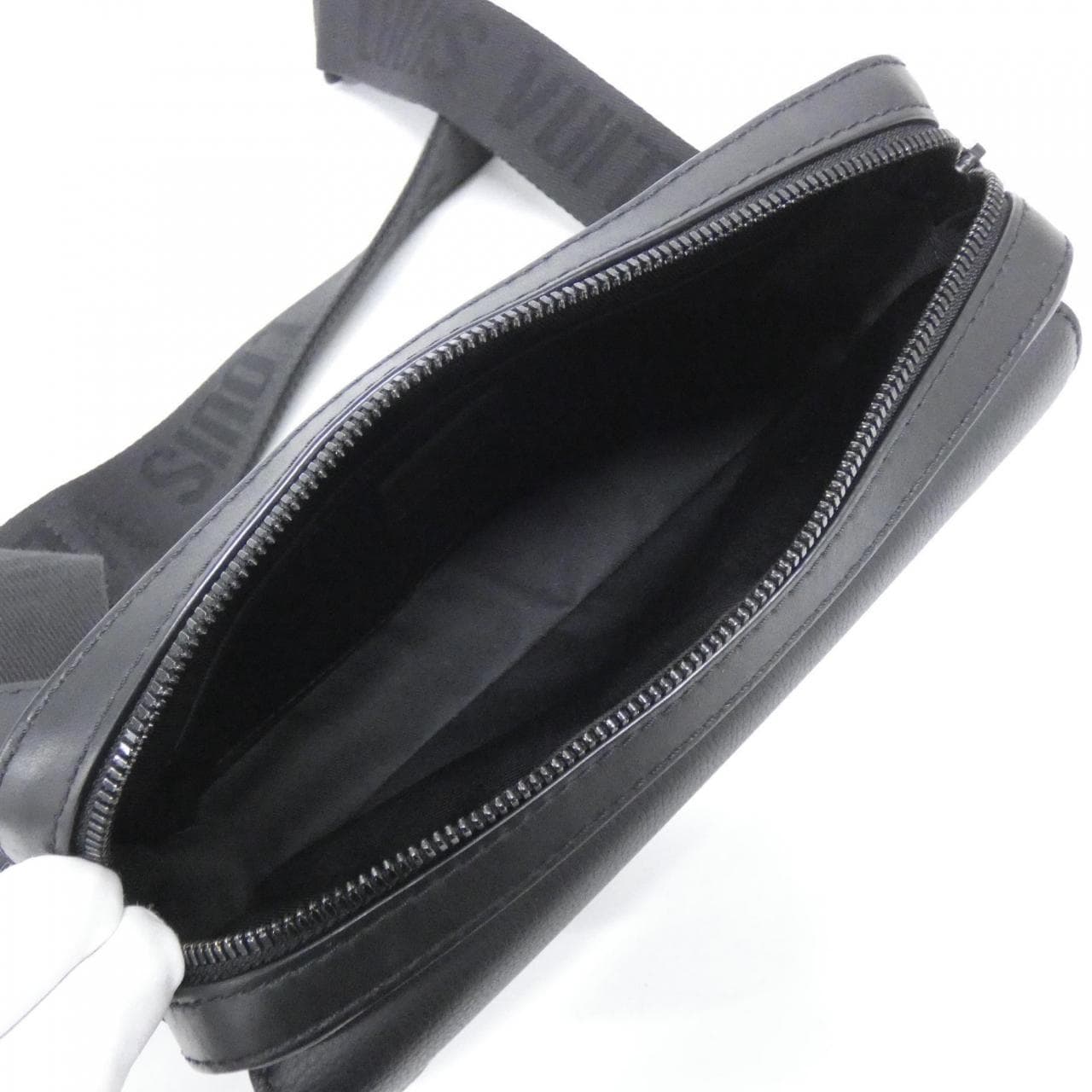 ルイヴィトン LVアエログラム ファストライン メッセンジャー M22482 ショルダーバッグ