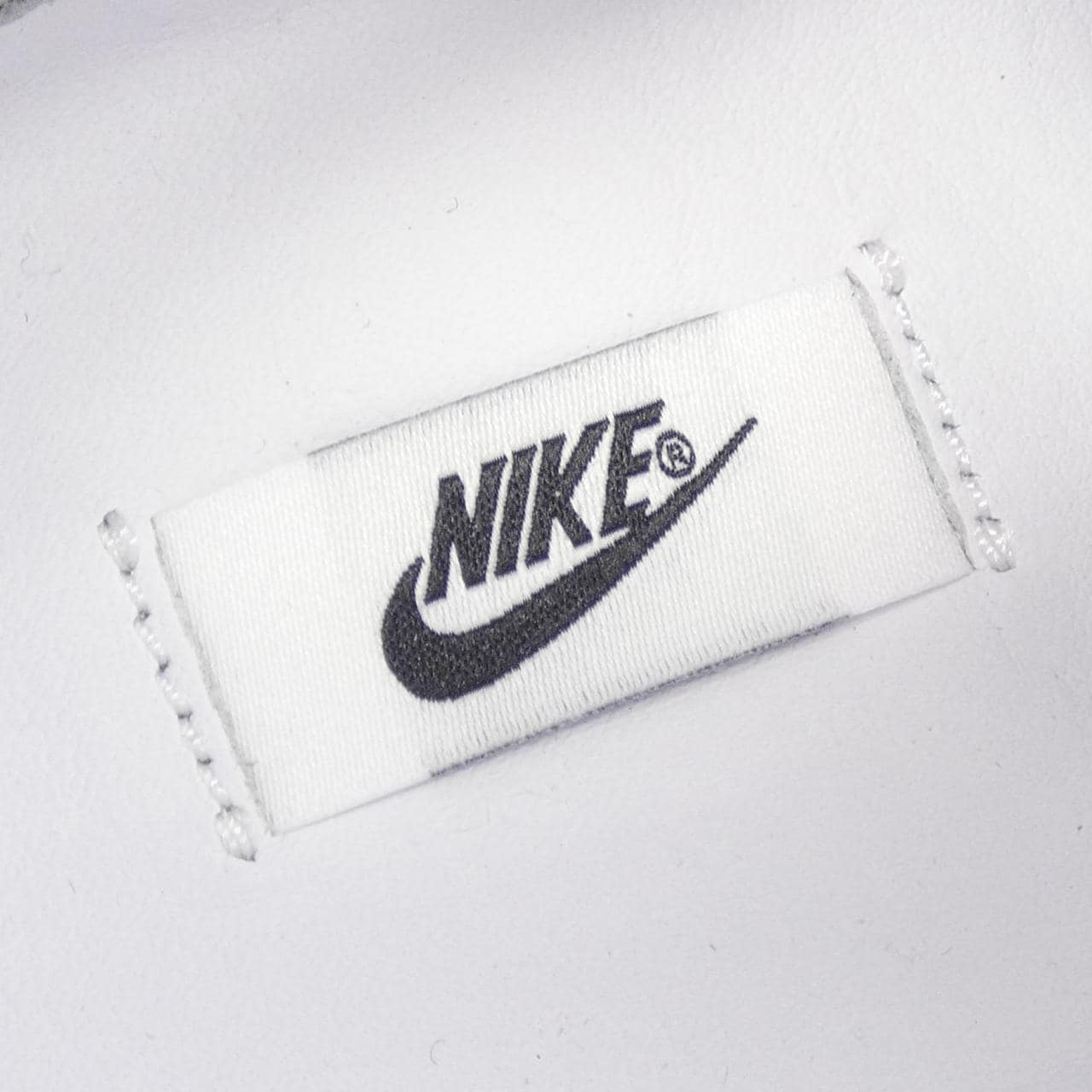 ナイキ NIKE DH2482-100 PEACEMINUSONE スニーカー