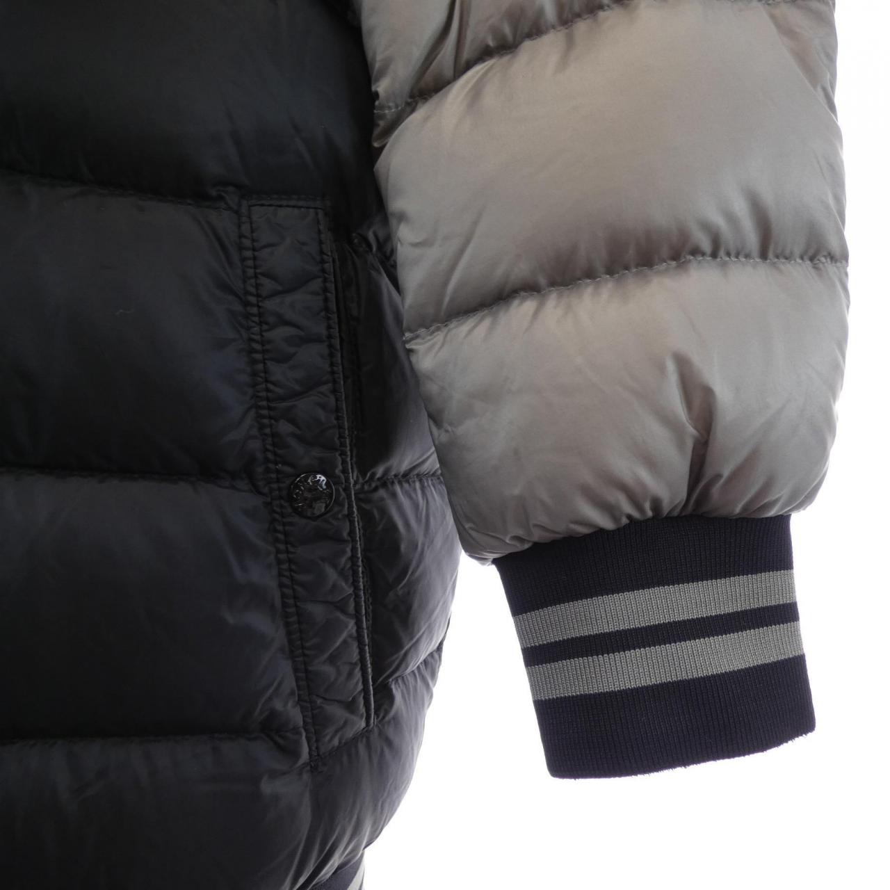 モンクレール MONCLER BRADFORD ダウンジャケット