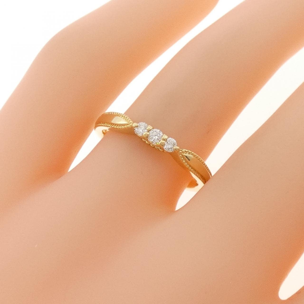 K18YG スリーストーン ダイヤモンド リング 0.101CT