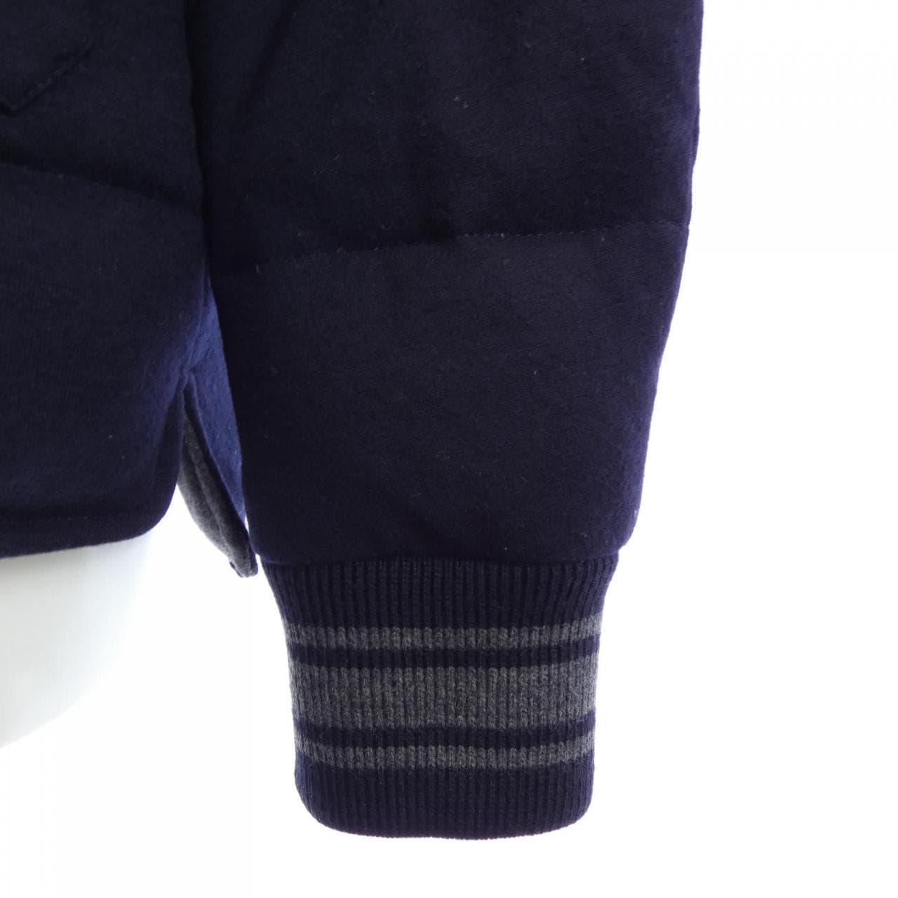 モンクレール MONCLER MONTPELLIER ダウンジャケット
