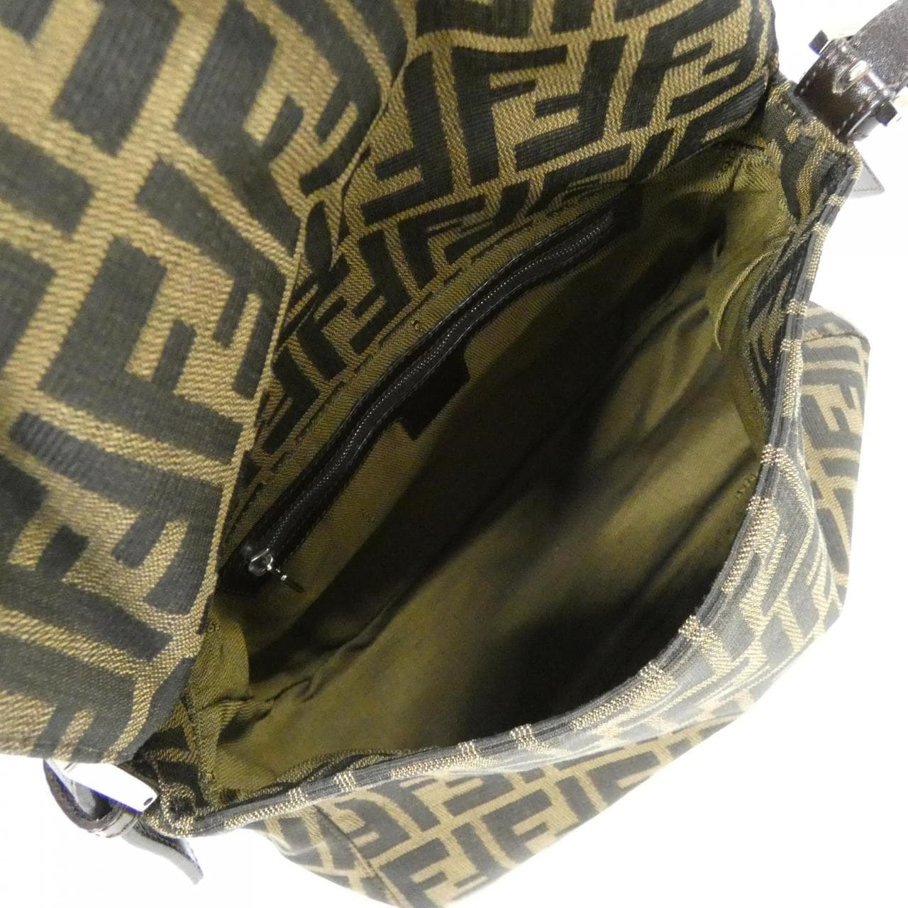 【ヴィンテージ】フェンディ マンマ バゲット 26325 ショルダーバッグ