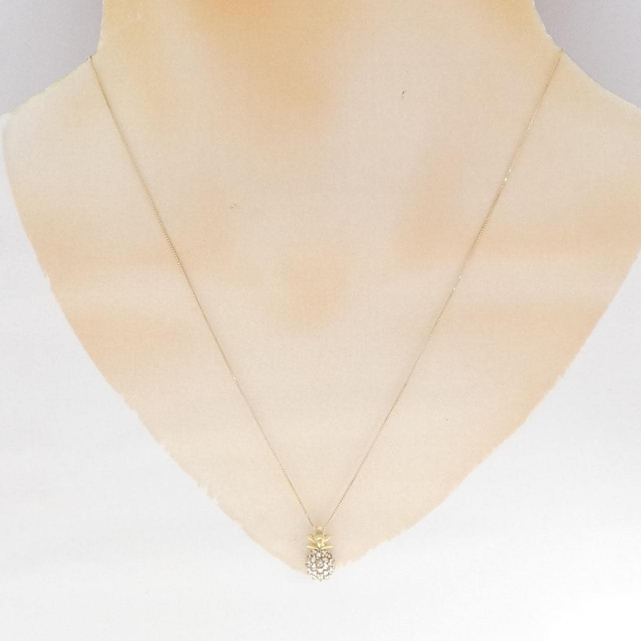 18K Yellow Gold Sapphire Necklace 0.16CT