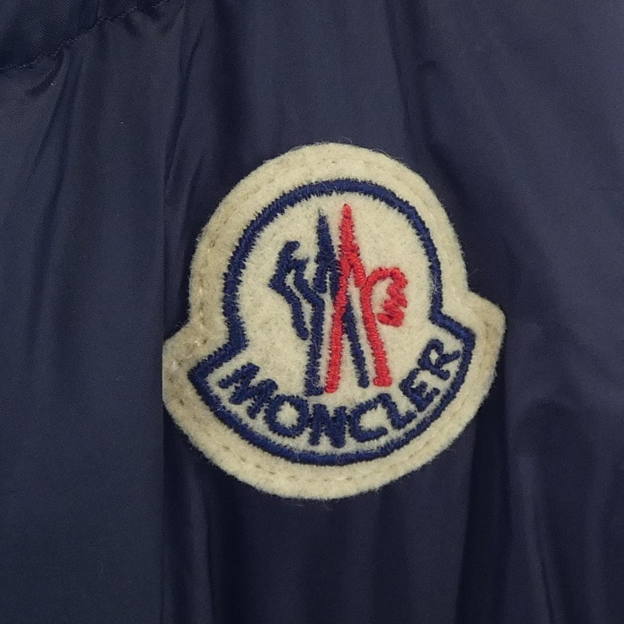 モンクレール MONCLER ダウンジャケット