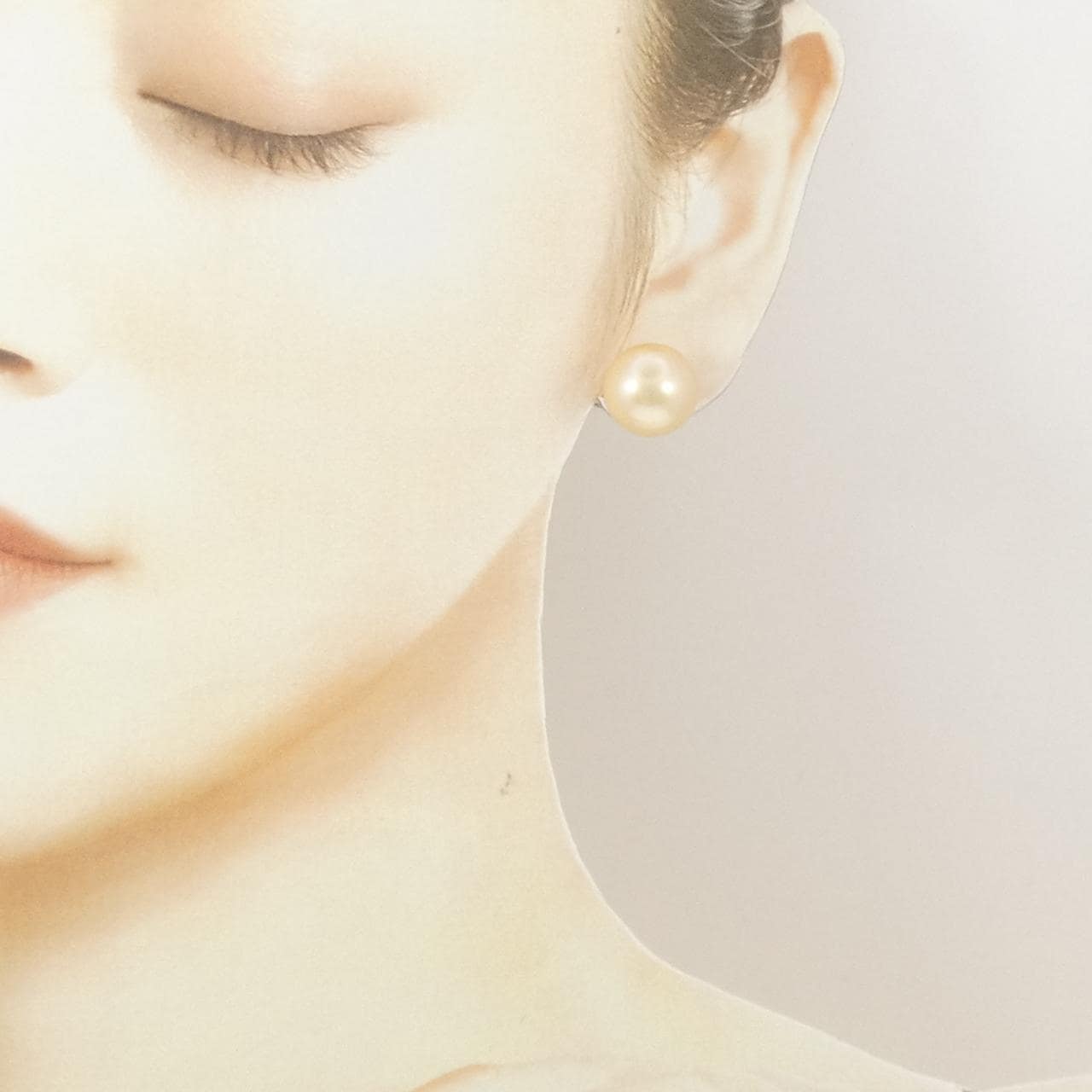 K18YG 白蝶パール ピアス 13.6mm