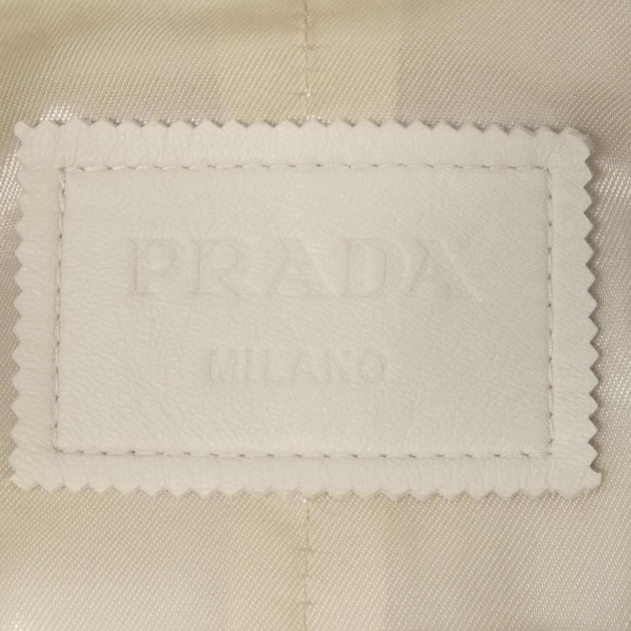 Prada PRADA三角寶獅UPW463 S231 1WDV皮夾克