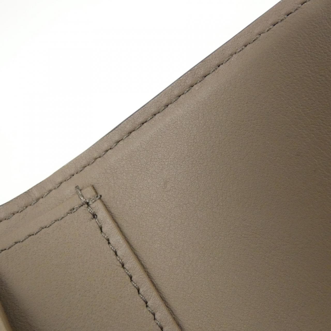 ルイヴィトン トリヨン ポルトフォイユ カプシーヌ コンパクト M62156 財布