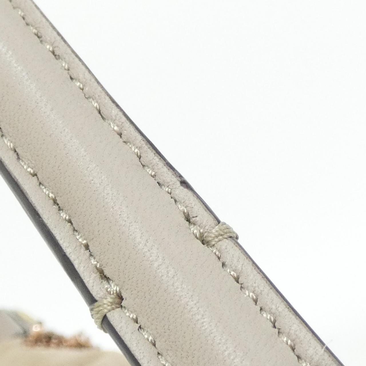 フェンディ マンマバゲットスモール 8BS105 ATY1 バッグ