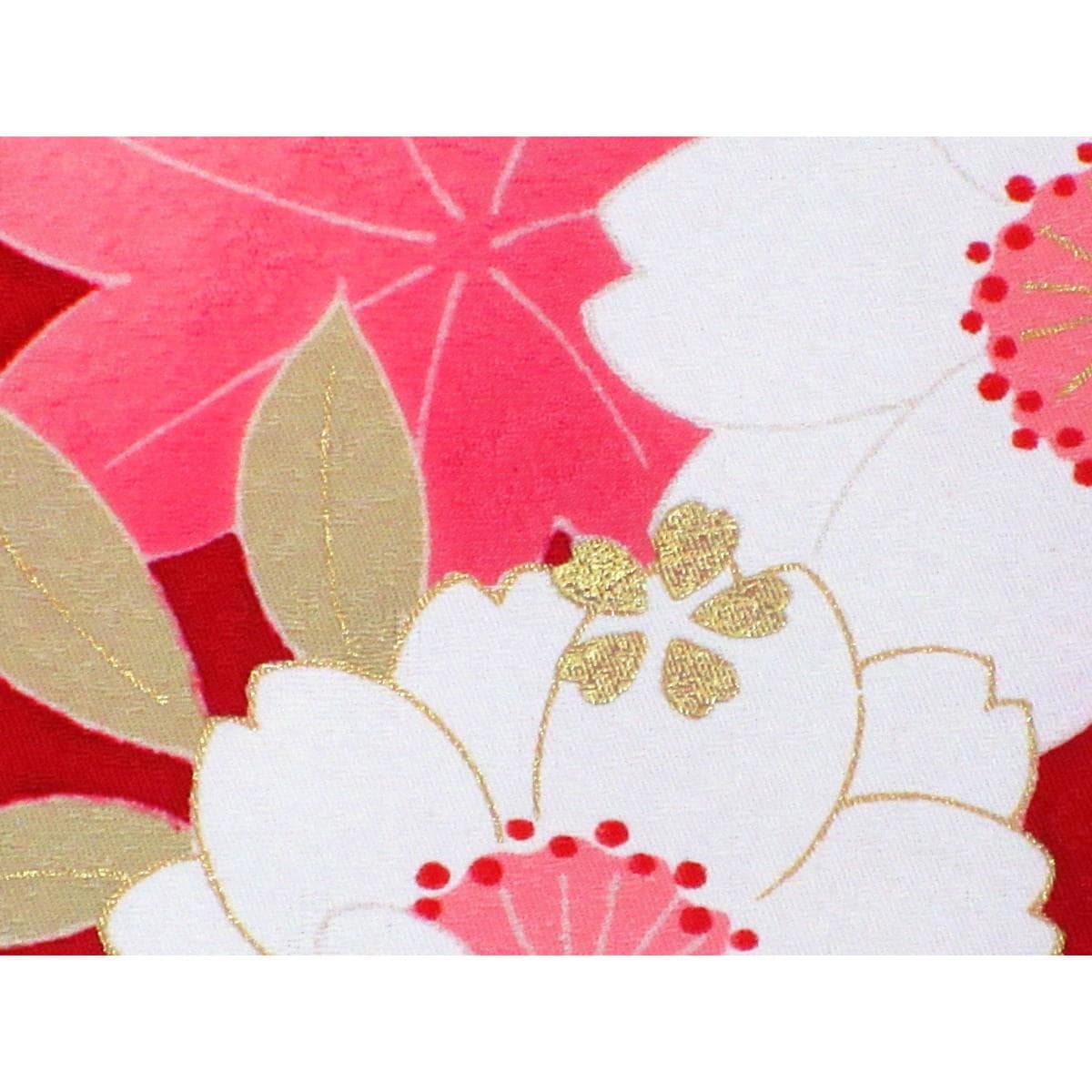 振袖　友禅金彩加工　刺繍入り
