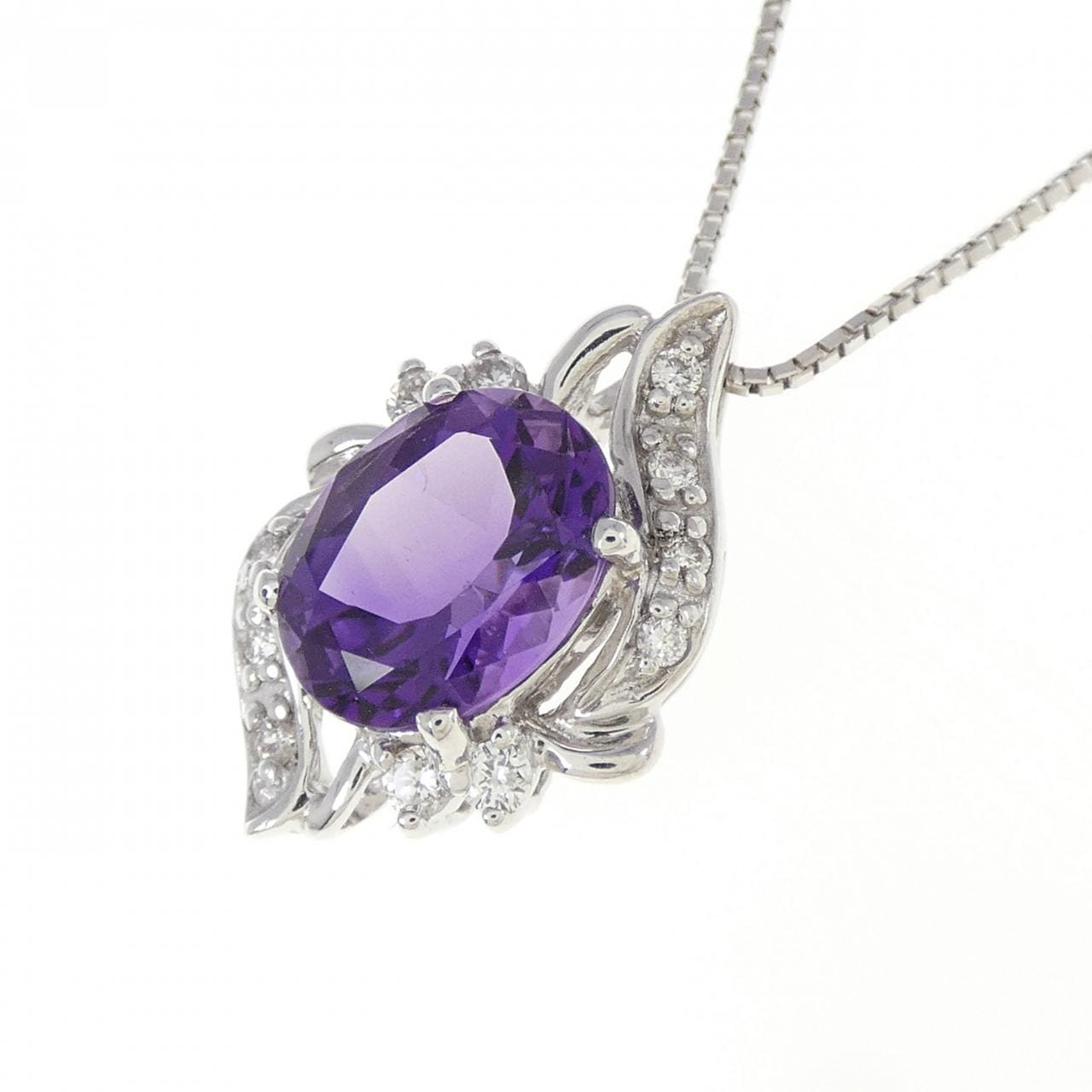 K18WG アメジスト ネックレス 1.67CT